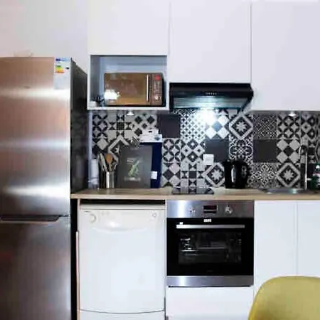 Apartment Cosy Balcon A 30min De Paris Cergy