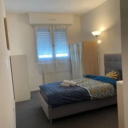 Cosy Balcon A 30min De Paris Apartment Cergy